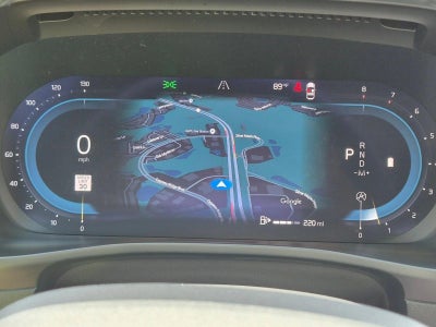 2023 Volvo XC40 B5 AWD Plus Dark Theme