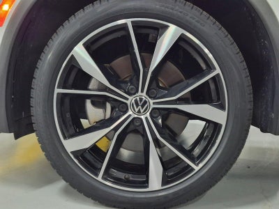 2022 Volkswagen Tiguan 2.0T SEL R-Line 4MOTION