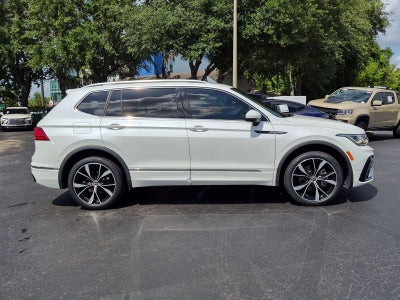 2022 Volkswagen Tiguan 2.0T SEL R-Line 4MOTION