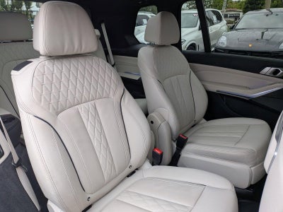 2023 BMW X7 xDrive40i Sports Activity Vehicle