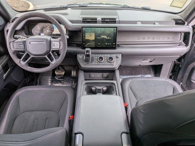2024 Land Rover Defender 90 P525 V8