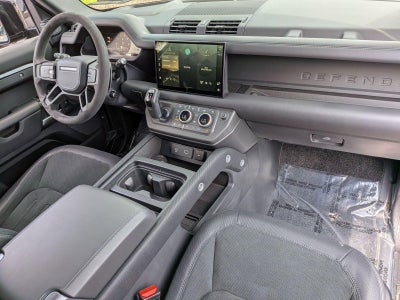 2024 Land Rover Defender 90 P525 V8