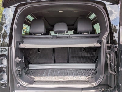 2024 Land Rover Defender 90 P525 V8