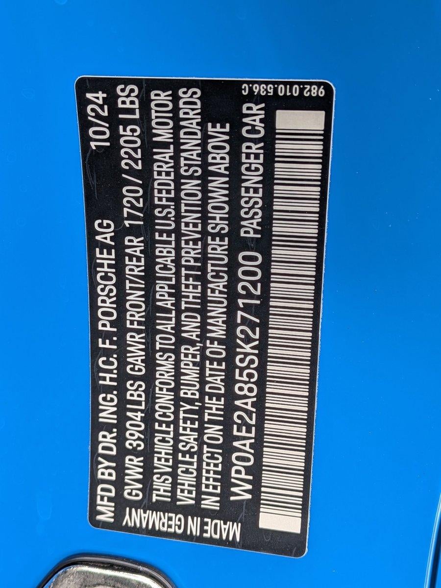 2025 Porsche 718 Cayman GT4 RS Coupe