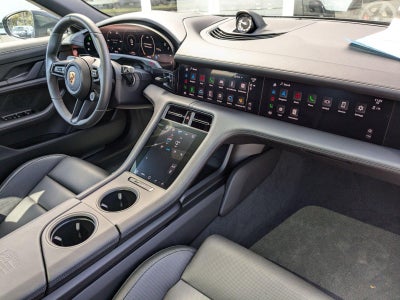 2024 Porsche Taycan 4 Cross Turismo AWD