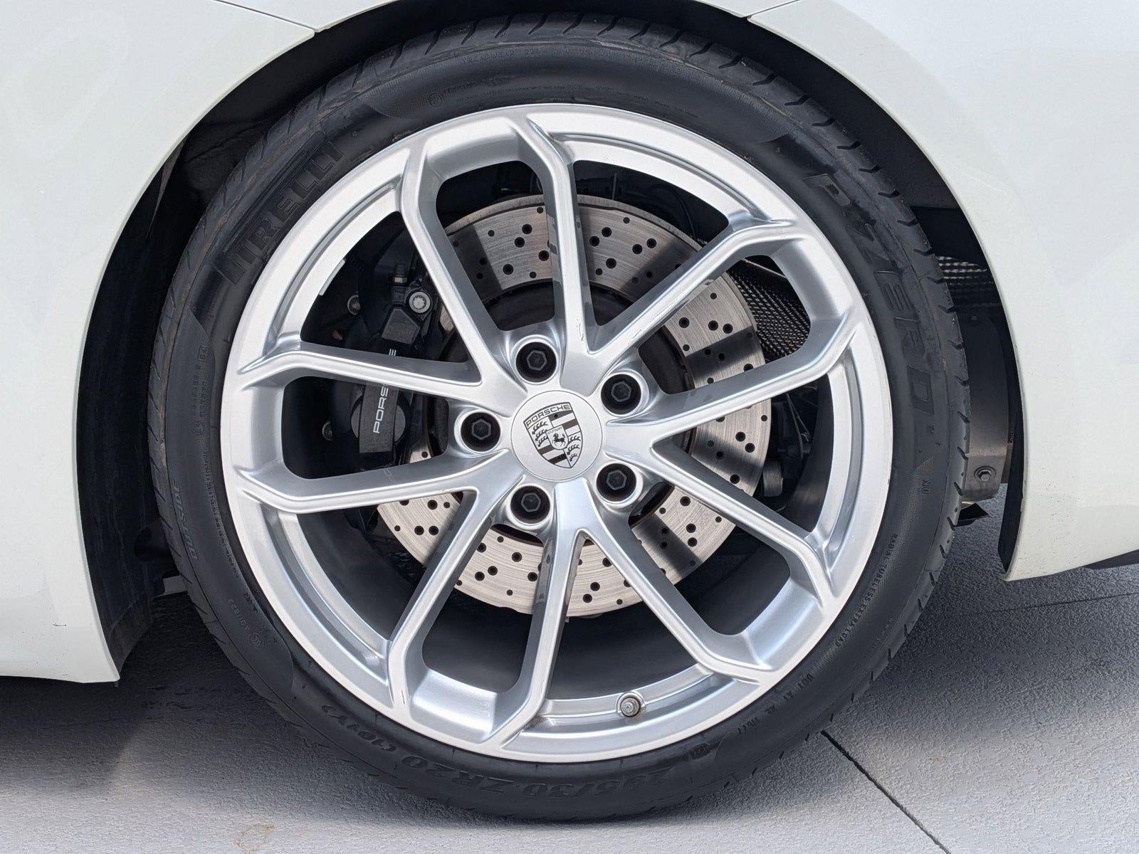 2023 Porsche 718 Spyder Roadster