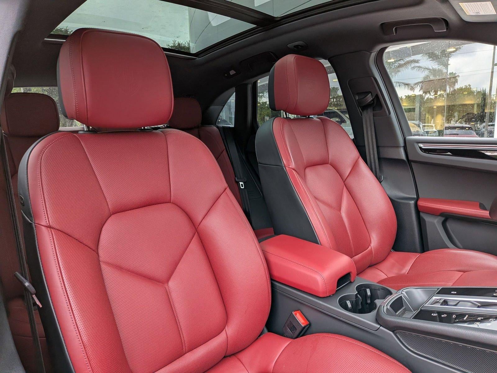 2025 Porsche Macan AWD