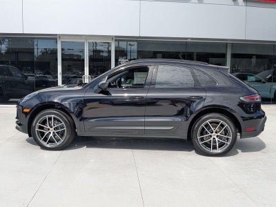 2025 Porsche Macan AWD