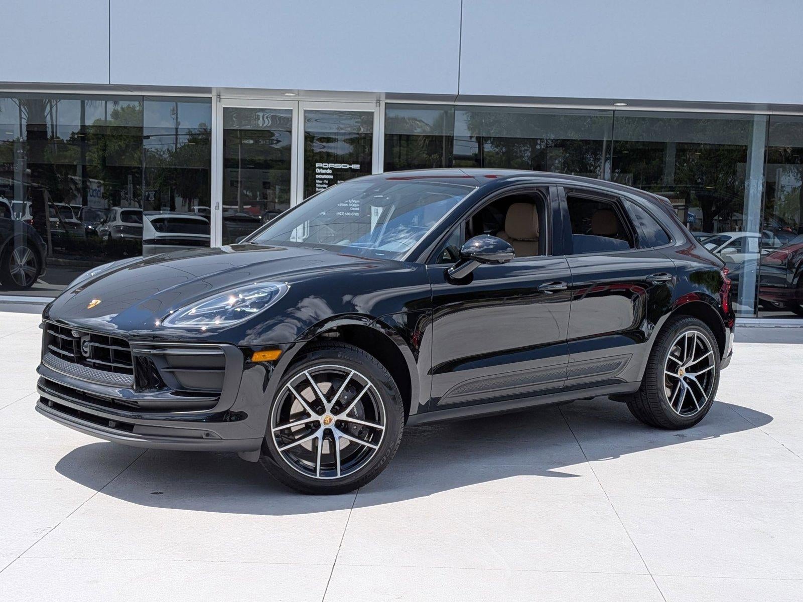 2025 Porsche Macan AWD