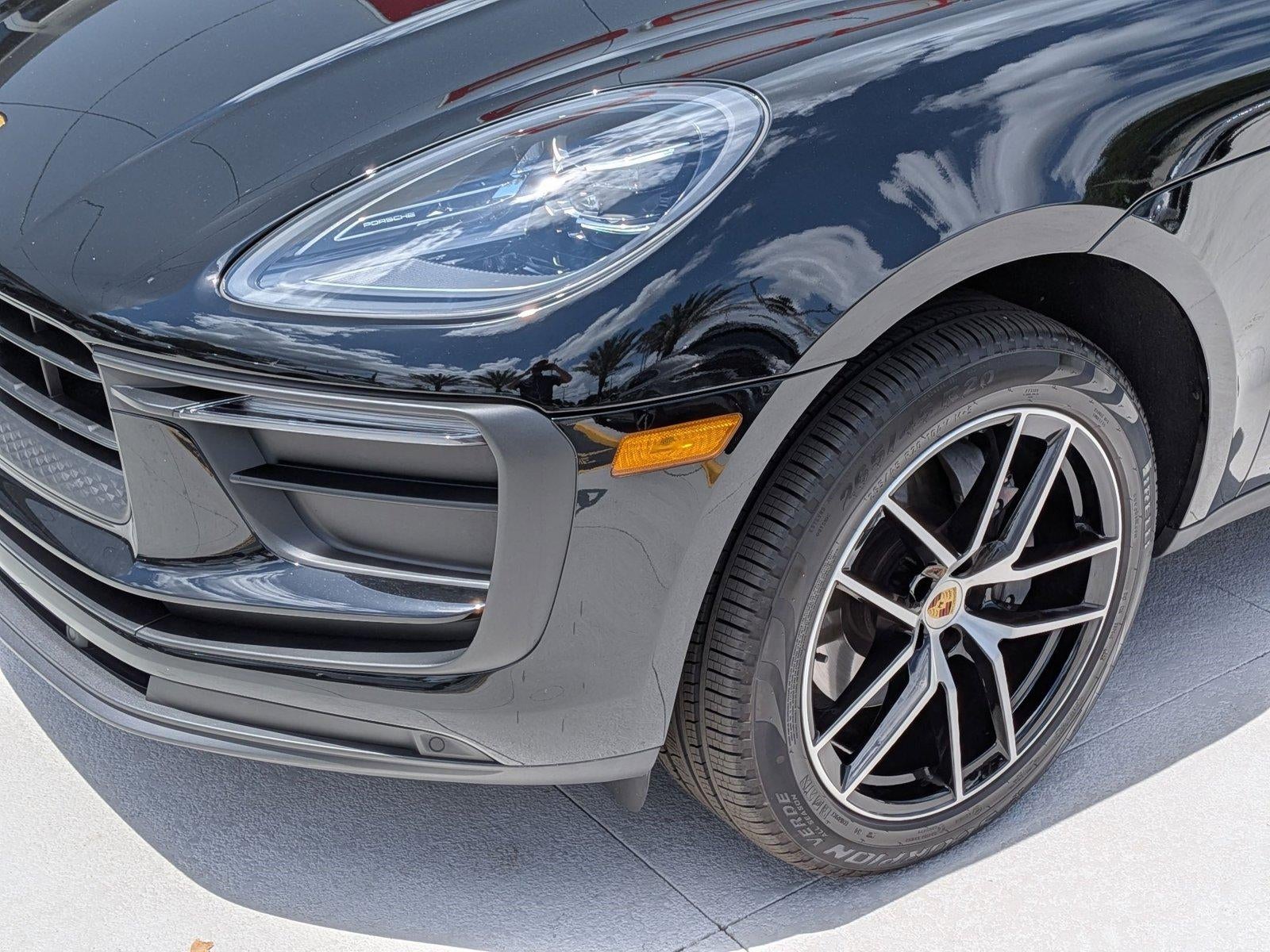 2025 Porsche Macan AWD