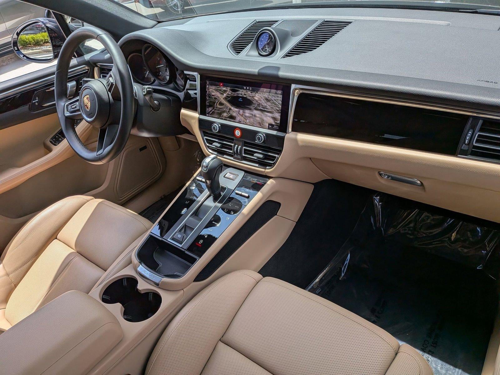 2025 Porsche Macan AWD