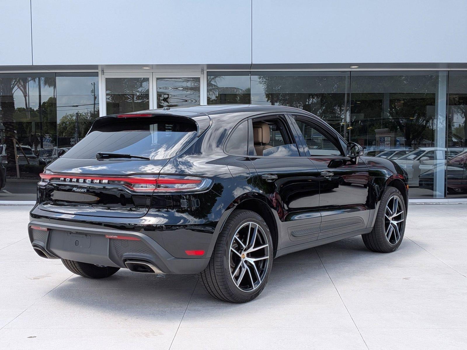 2025 Porsche Macan AWD