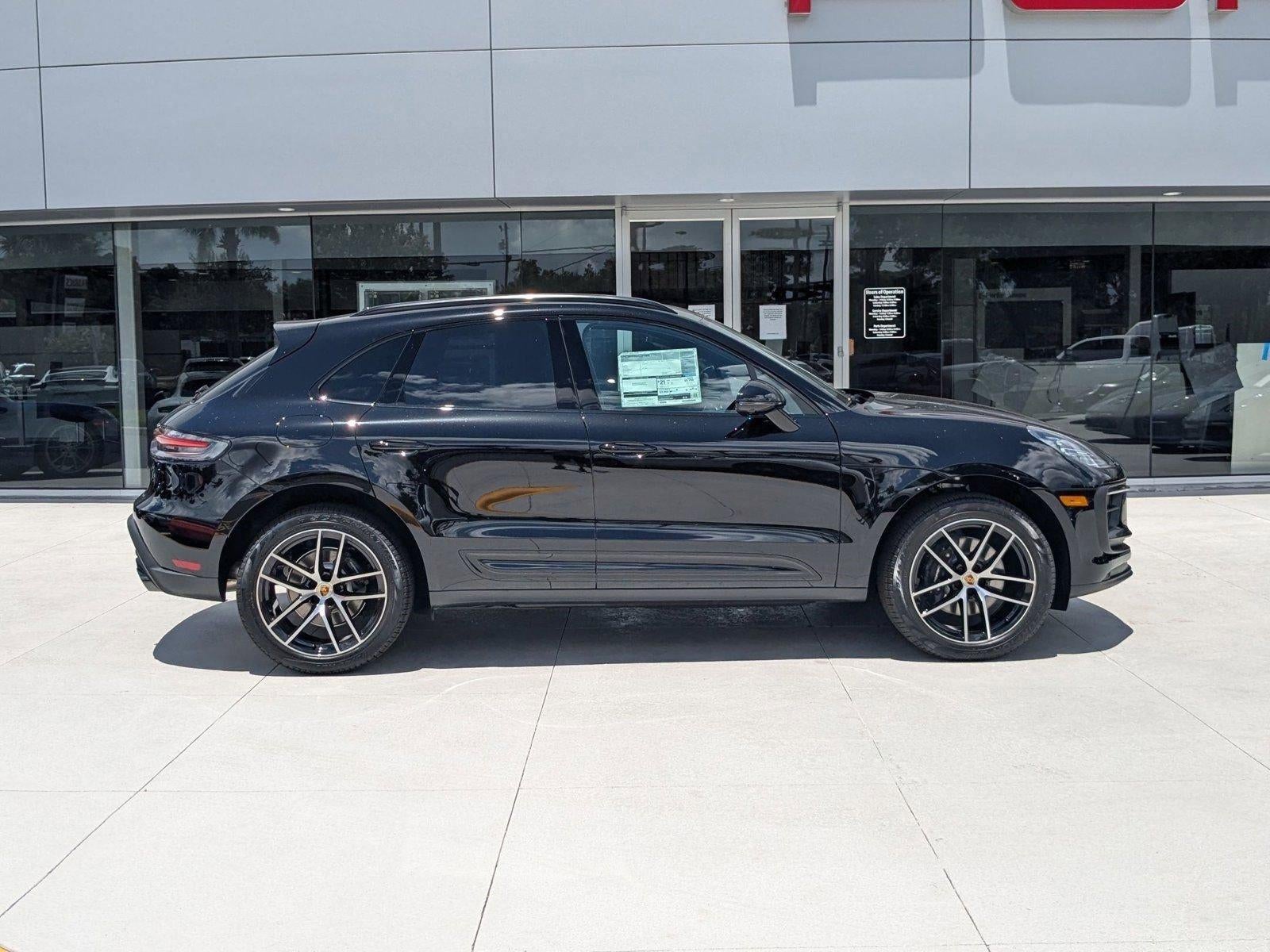 2025 Porsche Macan AWD