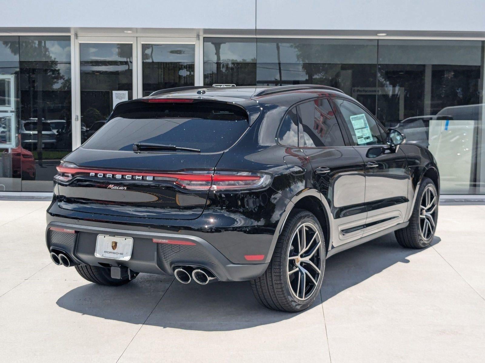 2025 Porsche Macan AWD