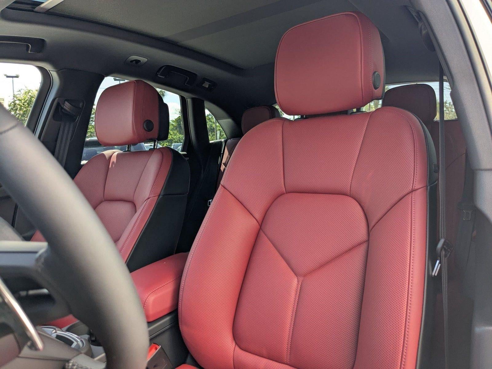 2026 Porsche Macan AWD