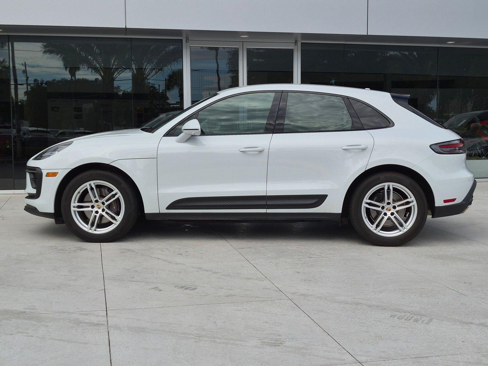 2023 Porsche Macan AWD