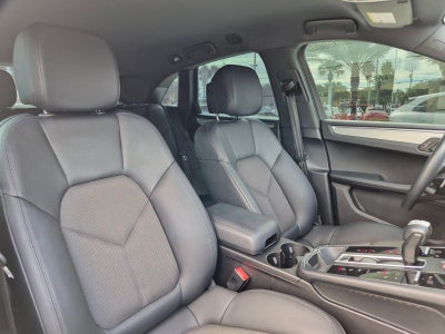 2023 Porsche Macan AWD