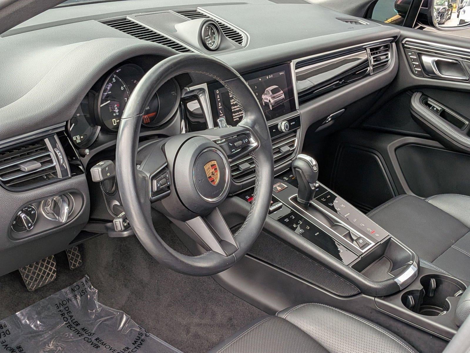 2023 Porsche Macan AWD