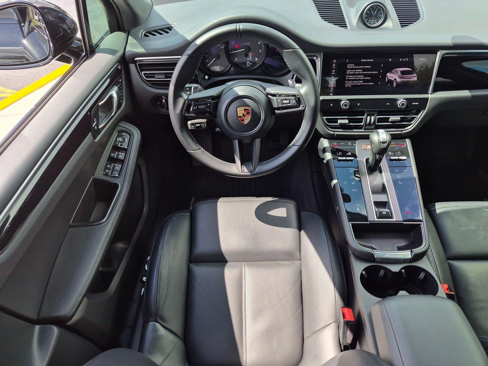 2023 Porsche Macan AWD