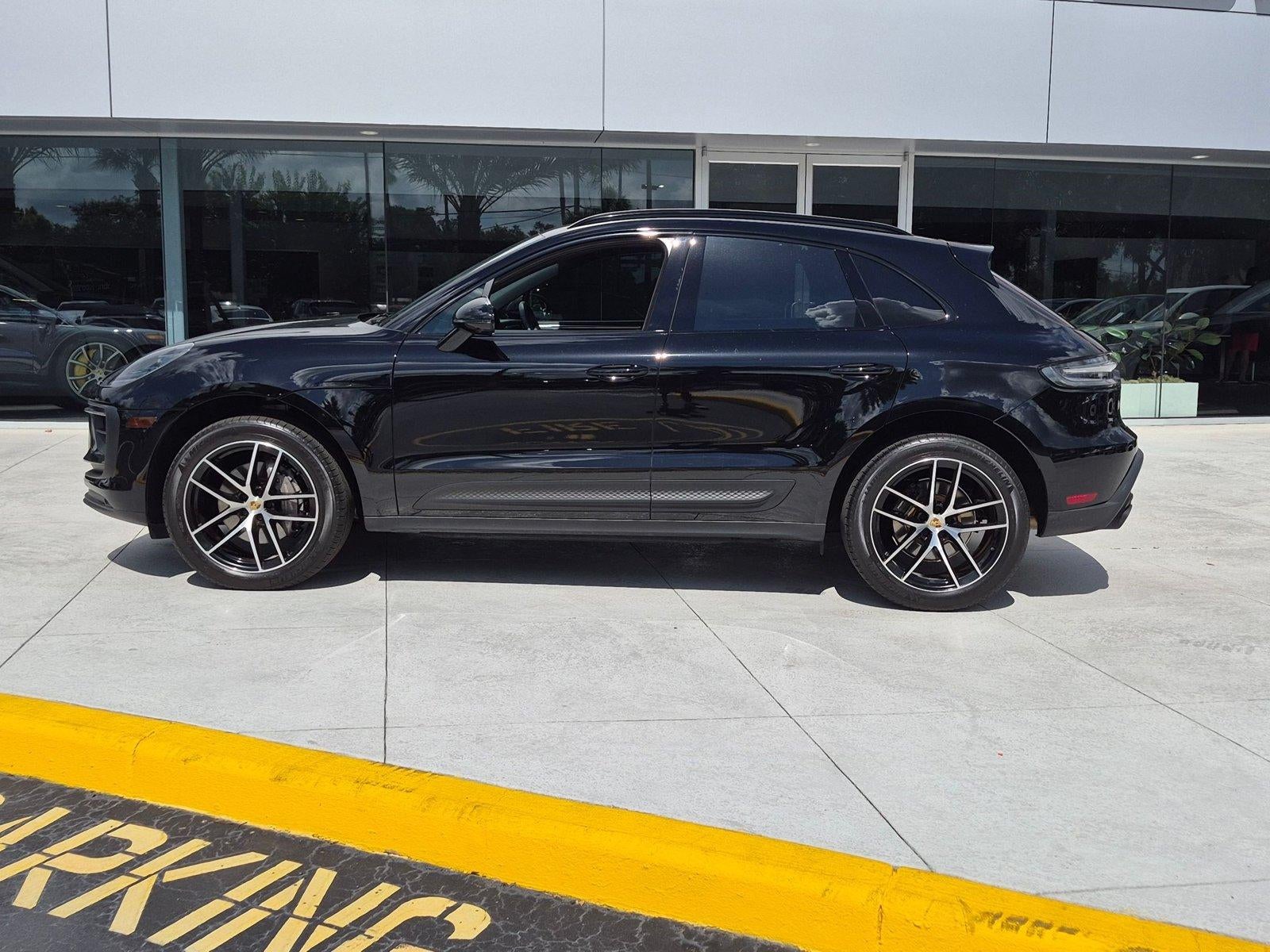 2023 Porsche Macan AWD