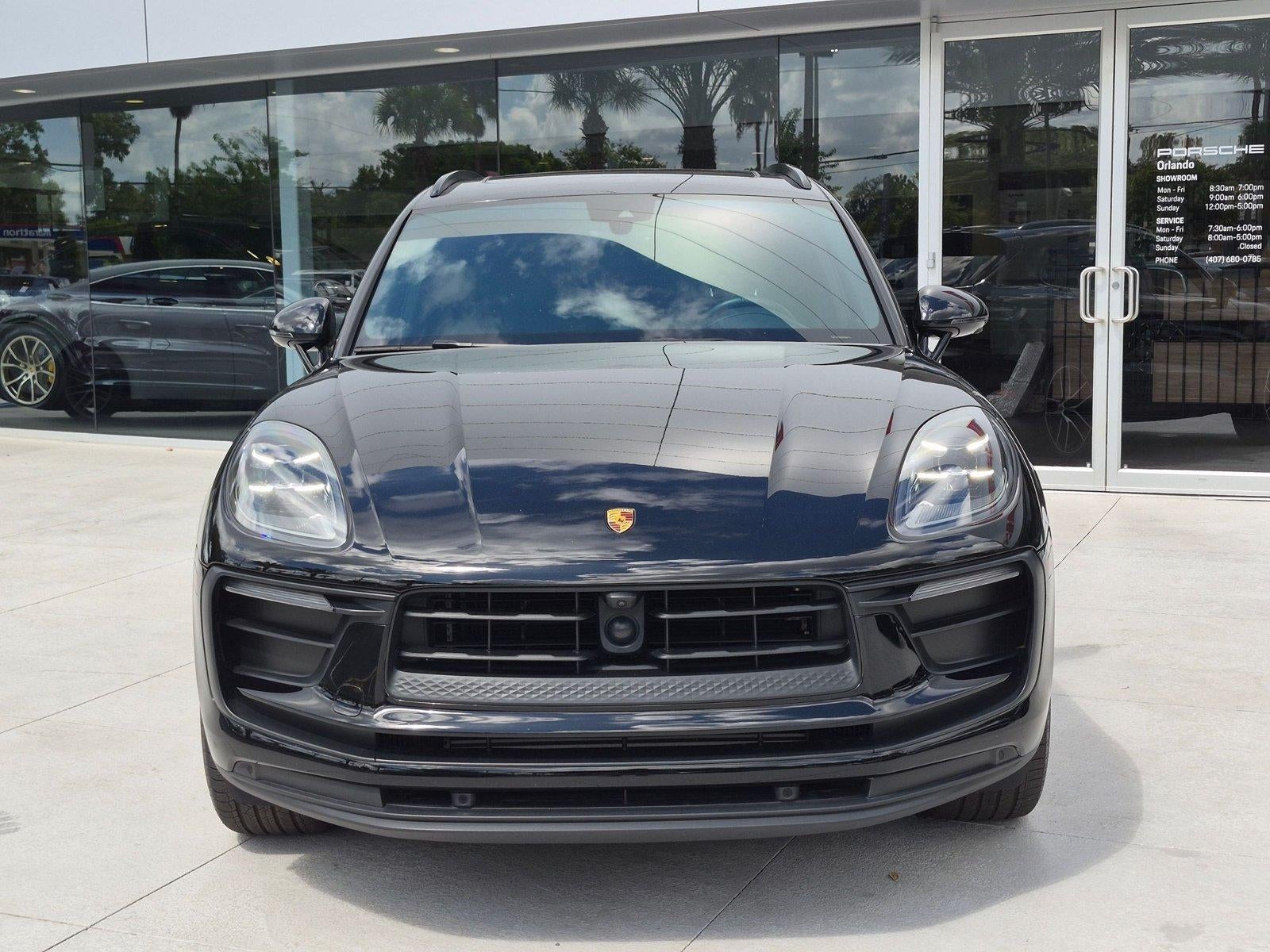 2023 Porsche Macan AWD