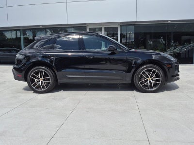 2023 Porsche Macan AWD