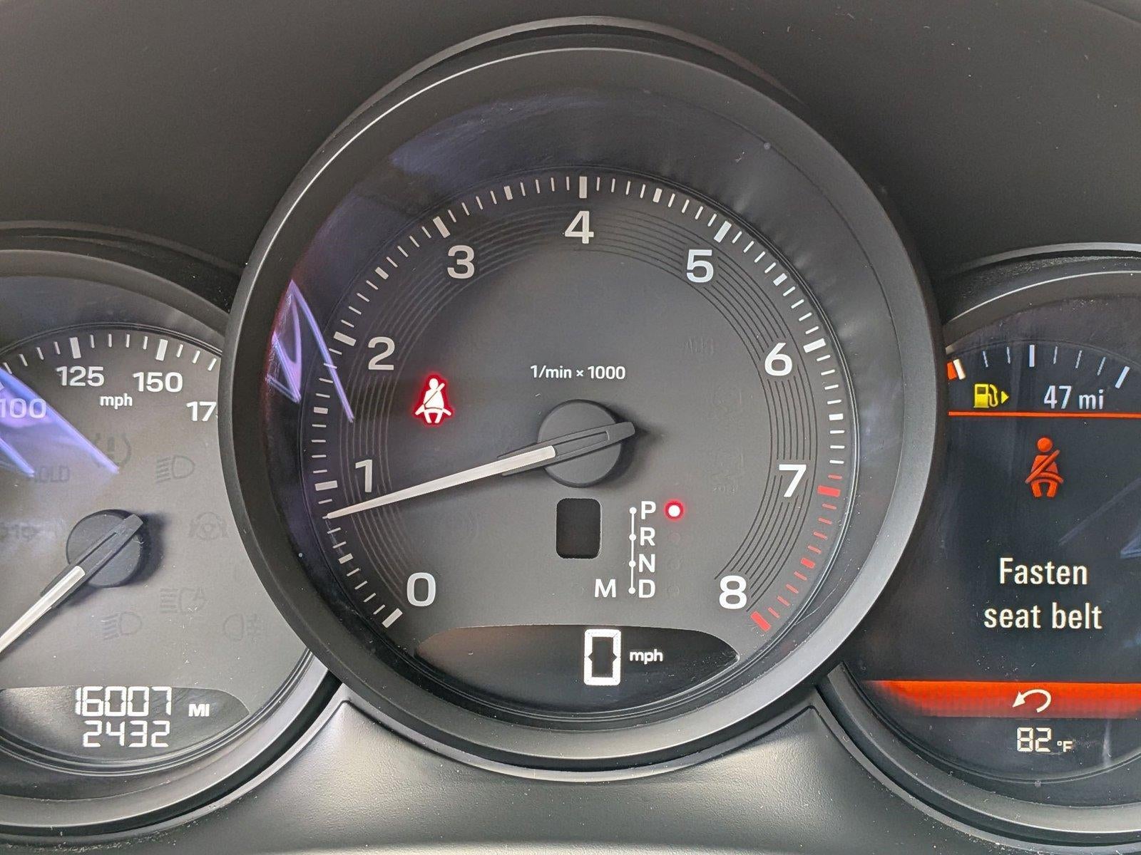 2024 Porsche Macan AWD