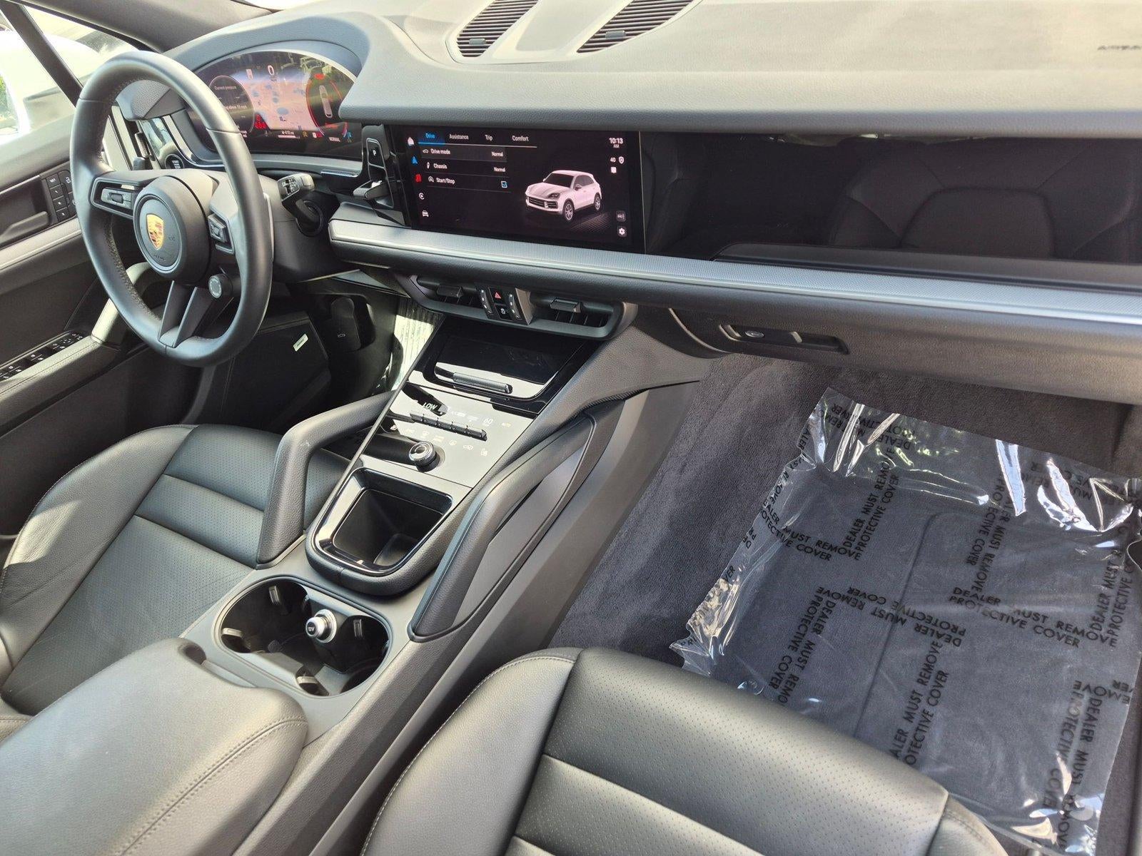2025 Porsche Cayenne AWD