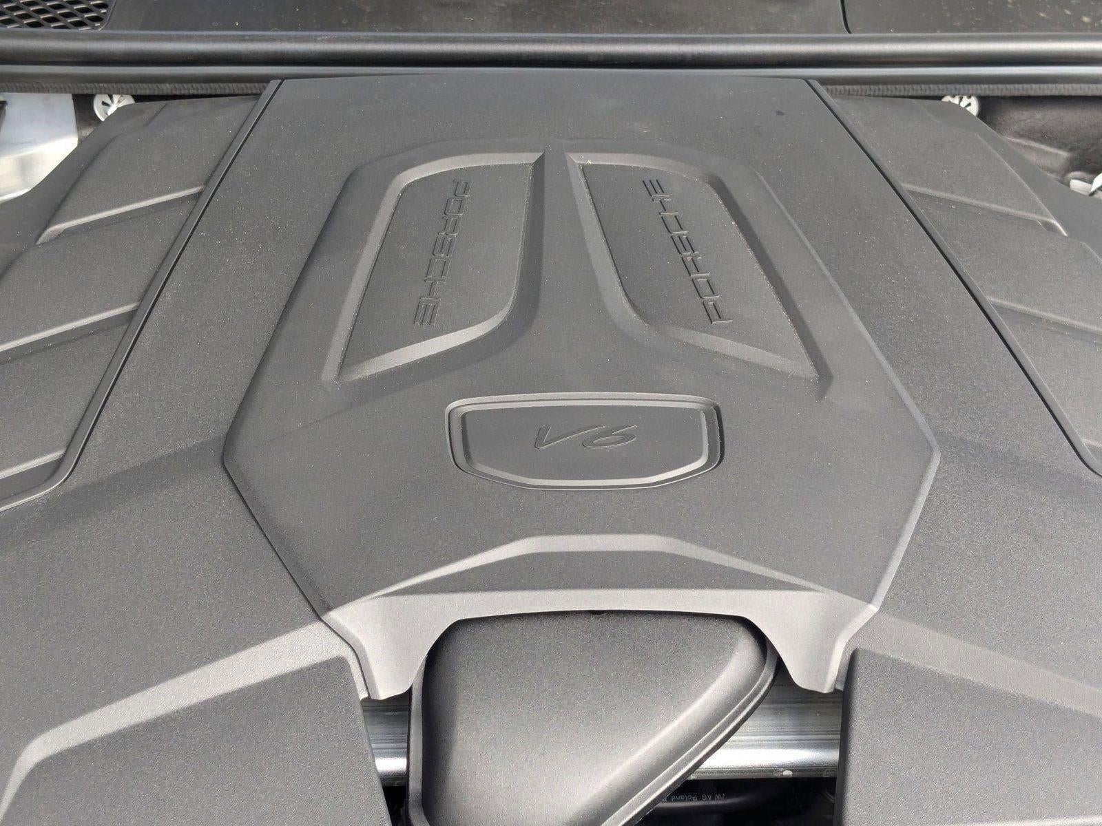 2025 Porsche Cayenne AWD