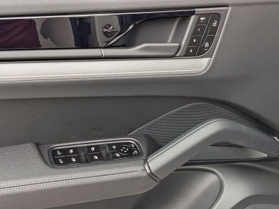 2026 Porsche Cayenne AWD