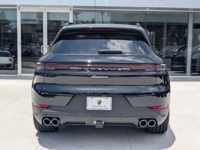 2025 Porsche Cayenne AWD
