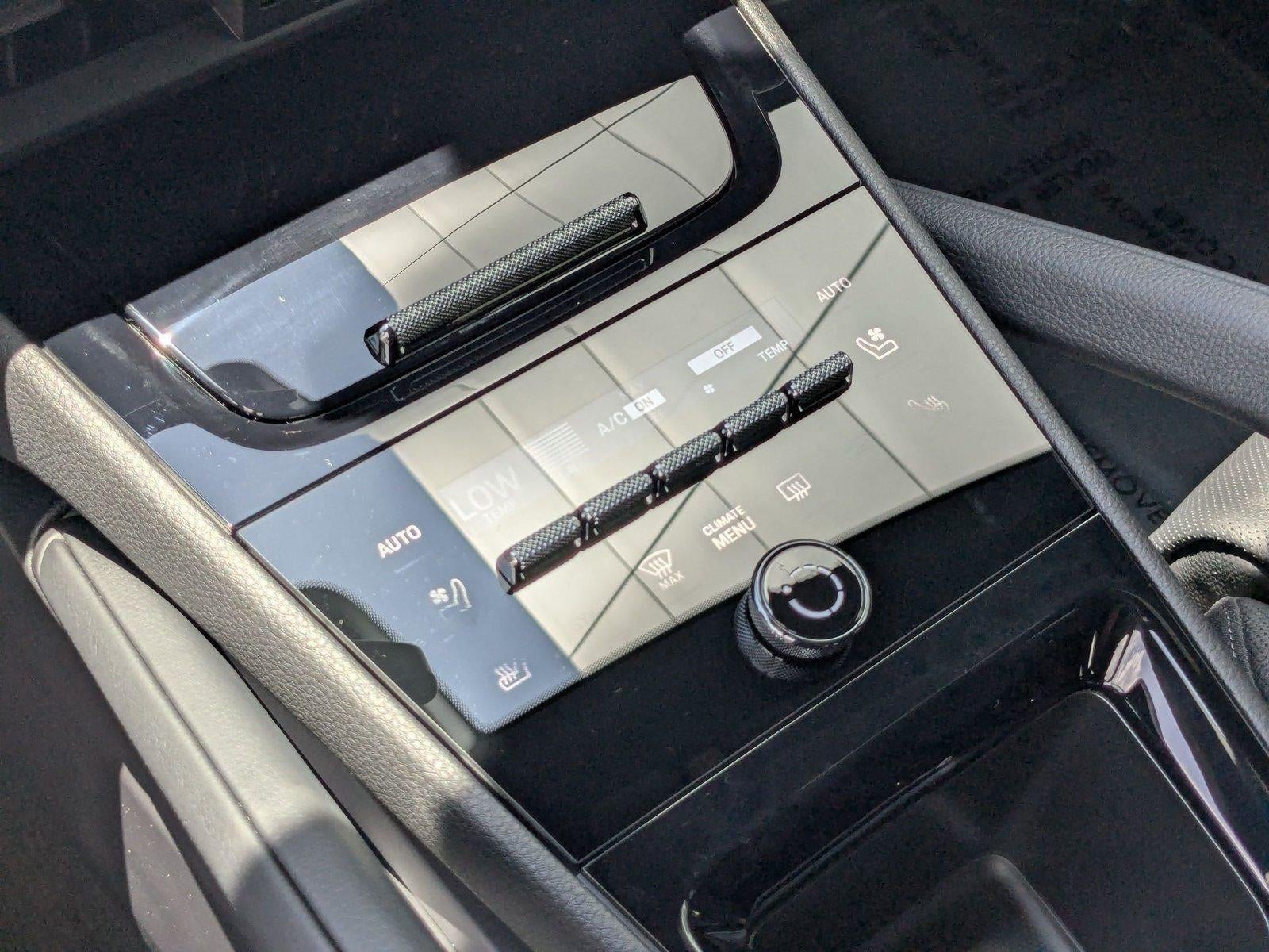 2025 Porsche Cayenne AWD