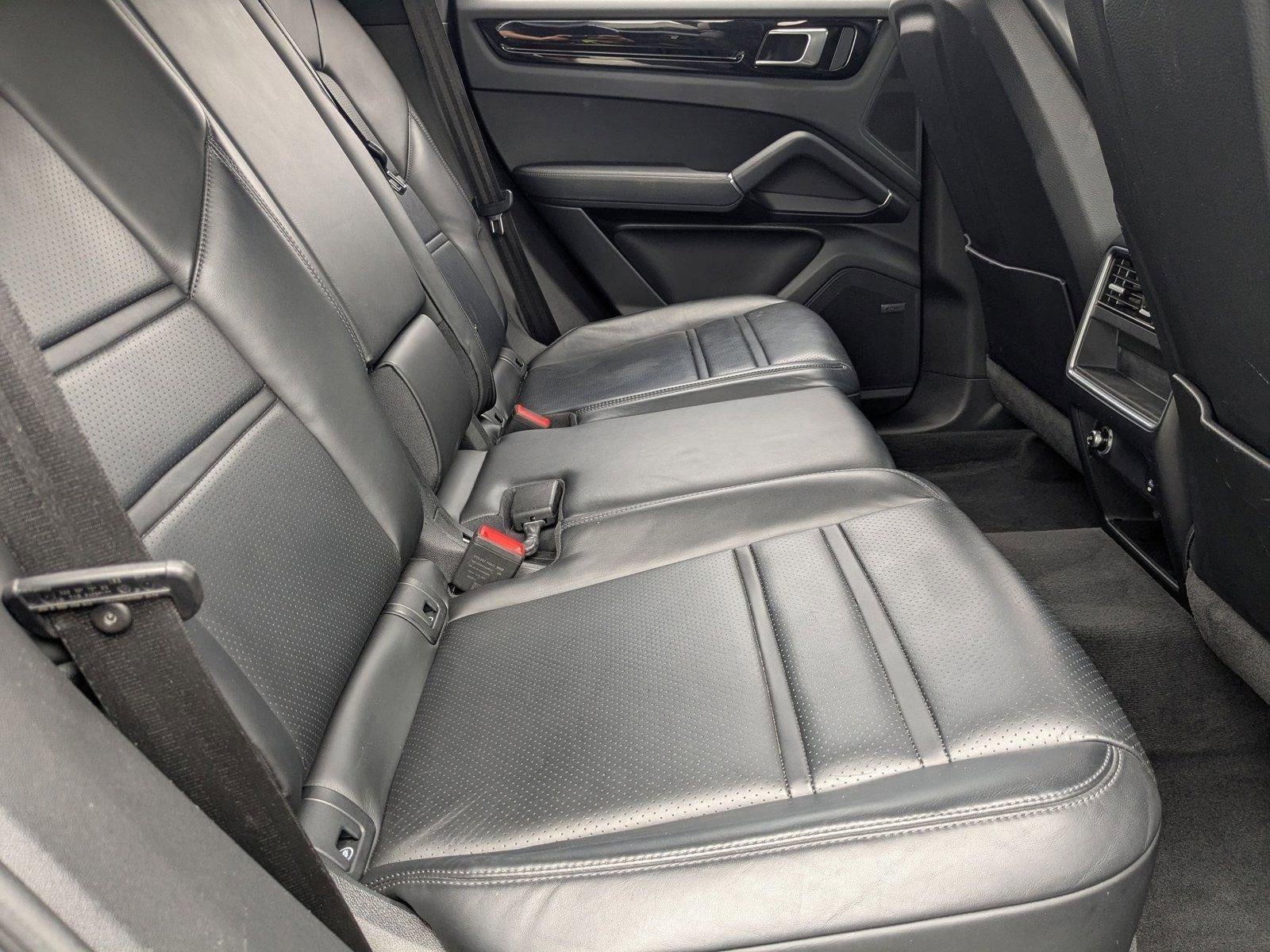 2023 Porsche Cayenne Platinum Edition AWD