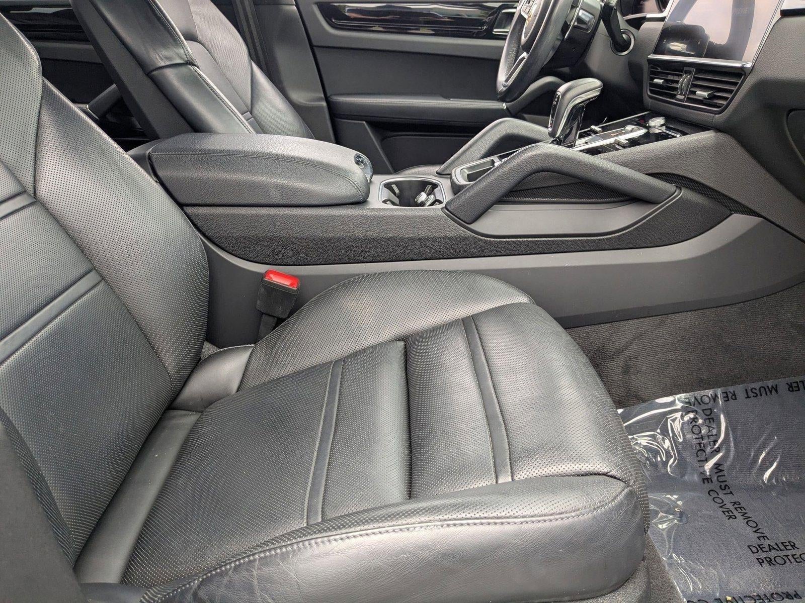 2023 Porsche Cayenne Platinum Edition AWD
