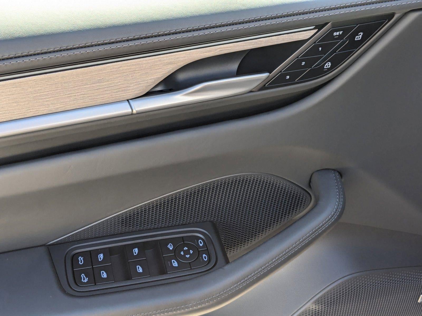 2024 Porsche Macan Electric 4 AWD