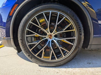 2024 Porsche Macan Electric 4 AWD