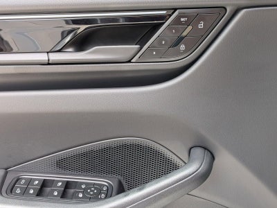 2025 Porsche Macan Electric RWD