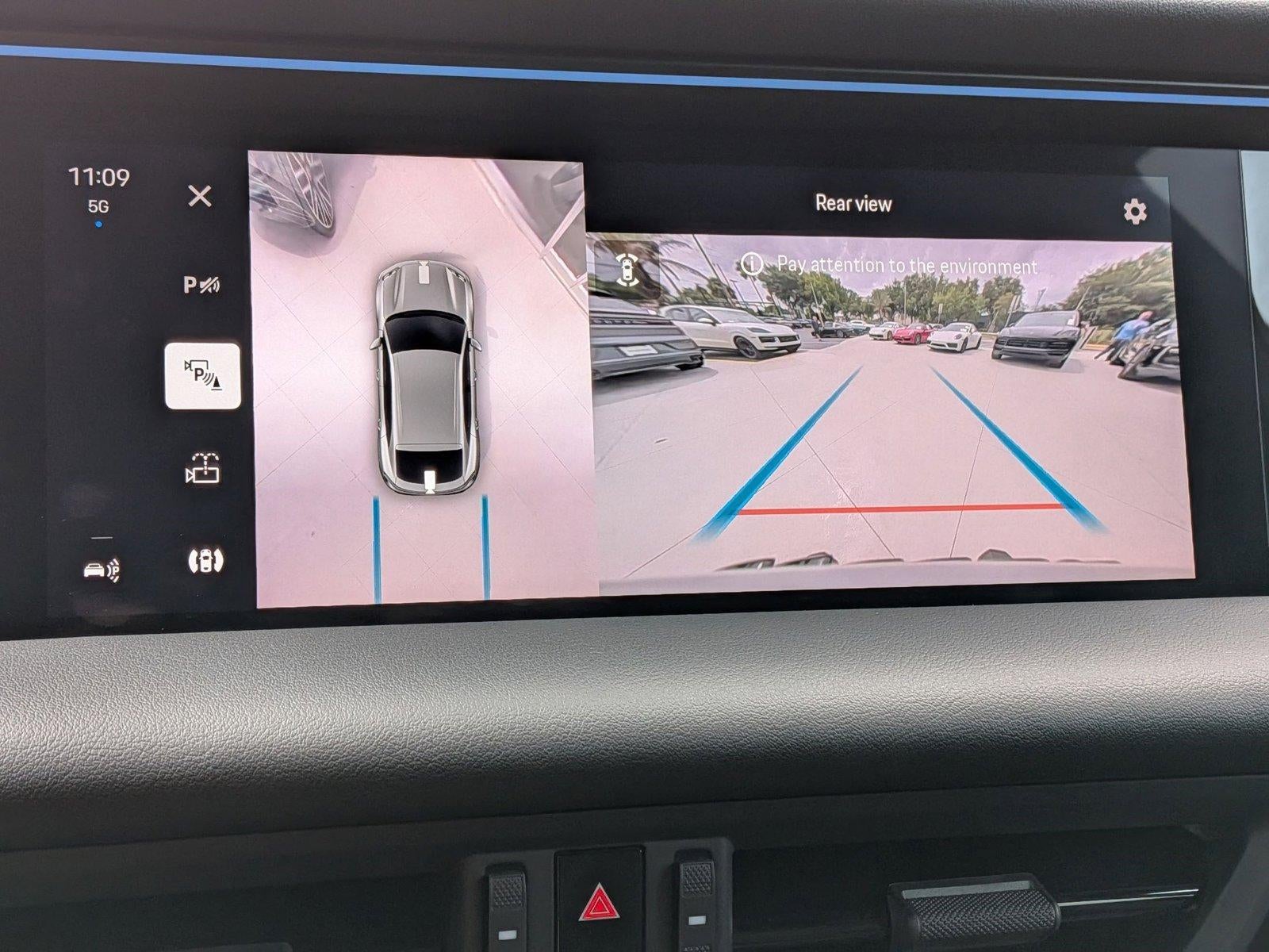 2025 Porsche Macan Electric RWD
