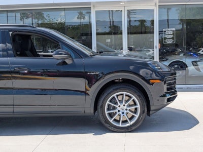 2025 Porsche Cayenne E-Hybrid AWD