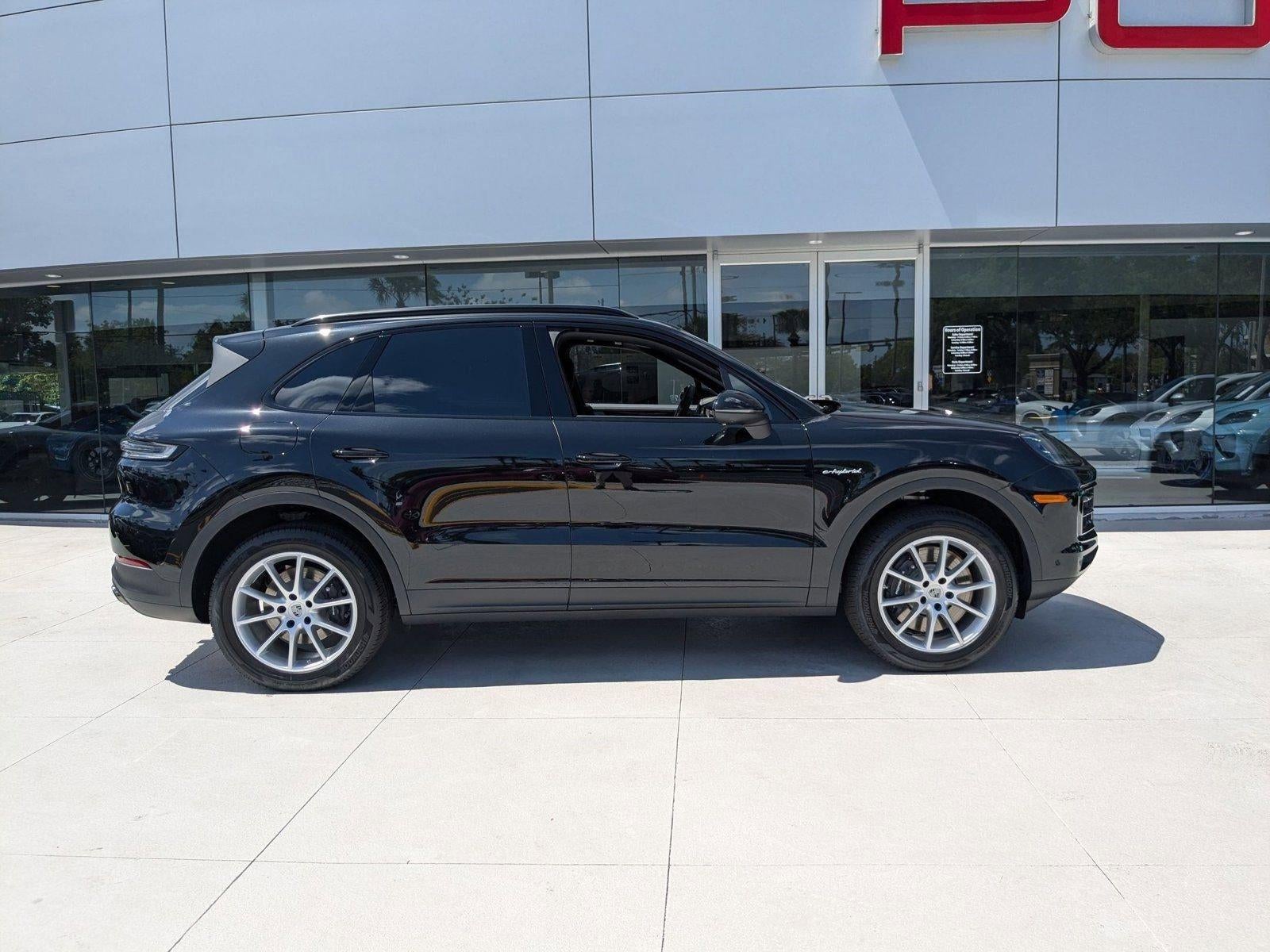 2025 Porsche Cayenne E-Hybrid AWD