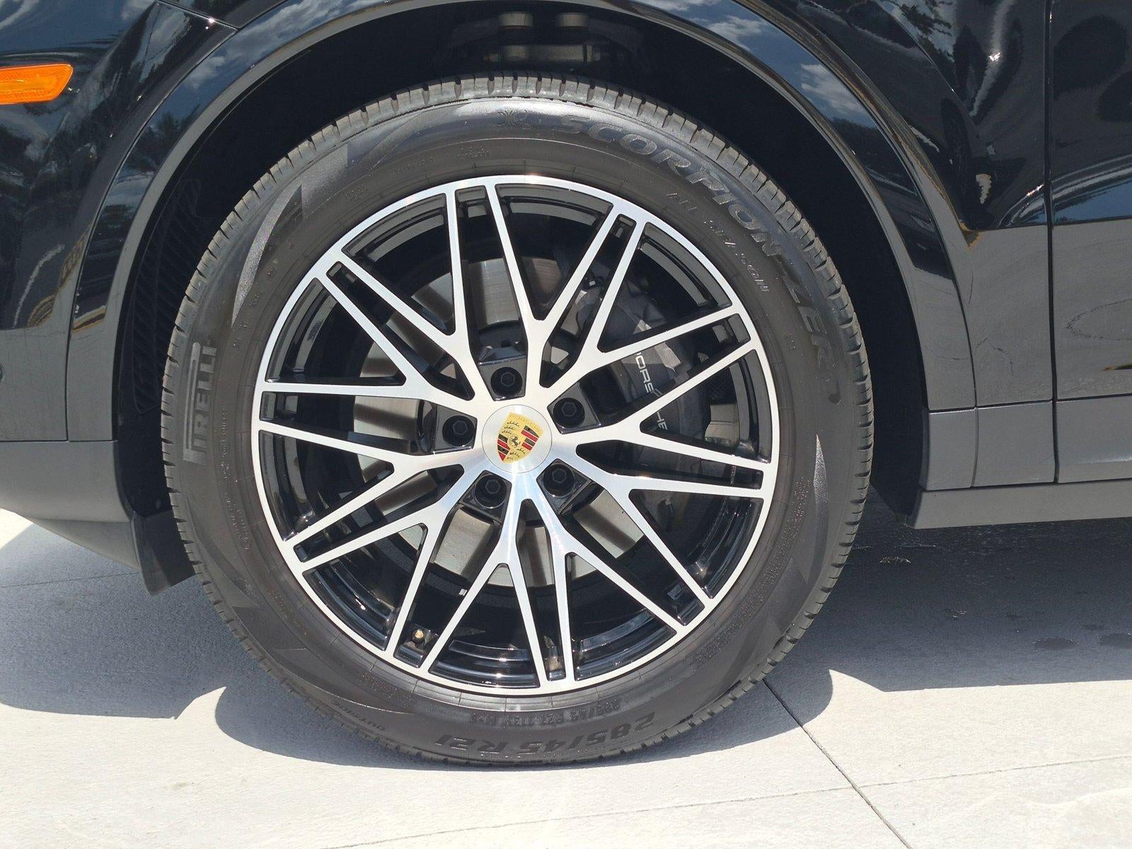 2024 Porsche Cayenne Coupe AWD