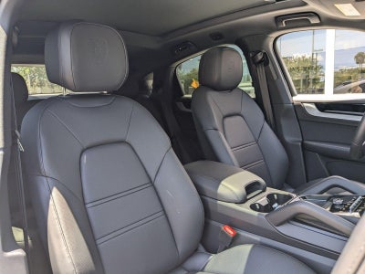 2025 Porsche Cayenne Coupe AWD