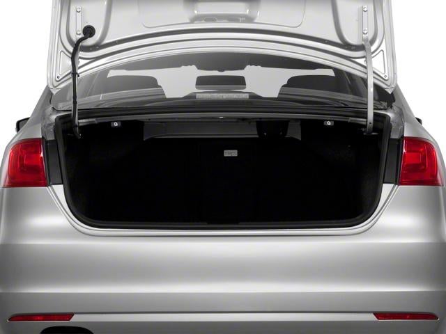 2013 Volkswagen Jetta 4dr Auto SE Sedan